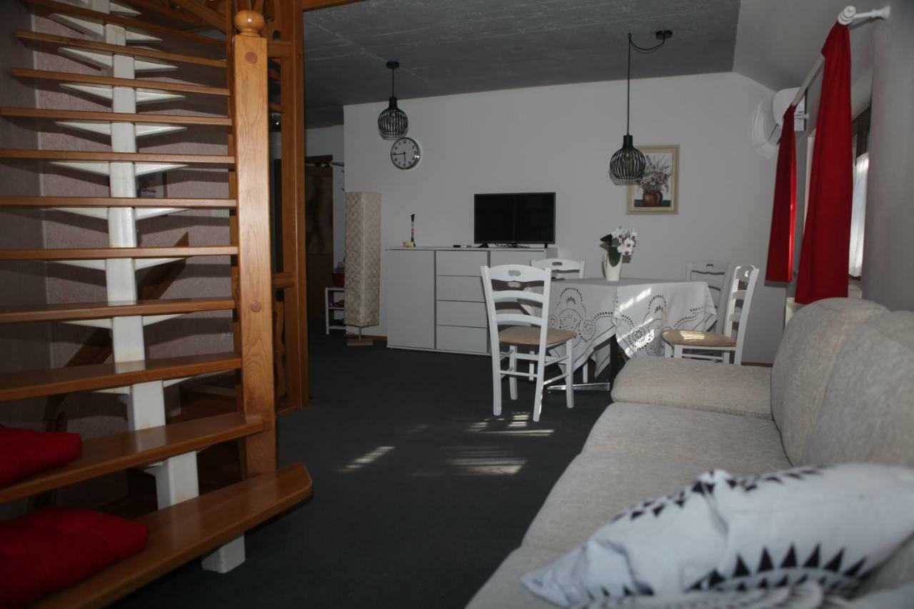 Apartment Fon Blejska Dobrava Kültér fotó